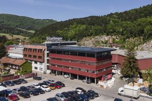 In Weissenbach, Niederösterreich, fertigt Starlinger Anlagen für die Produktion von gewebten Verpackungen aus Kunststoff. Das Familienunternehmen exportiert seine Technologie seit mehr als 50 Jahren in die ganze Welt