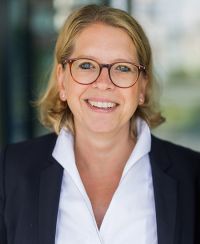 Clarissa Odewald mit Wirkung zum 1. Juli 2024 vom Aufsichtsrat zum Vertriebsvorstand und zur Vorsitzenden des Vorstands der thyssenkrupp Rasselstein GmbH berufen
