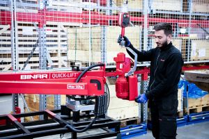 Binar Handling mit seinen ergonomischen Produkten wie dem Quick-Lift Arm ist nun Teil der Schmalz Gruppe