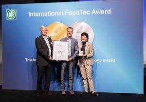 Die Krones Lösung „aseptische Dosierstation für Kleinstmengen aus Beuteln“ wurde mit dem International FoodTec Award in Silber ausgezeichnet