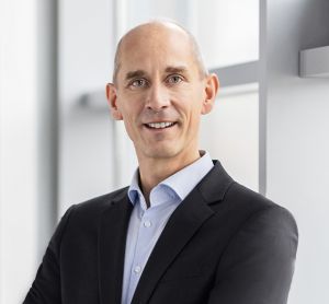 Ab dem 1. Mai 2023 ist Dr.-Ing. Claus Bischoff neuer Chief Technology Officer (CTO) des globalen Automatisierungsspezialisten Lenze